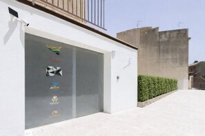 Exterior detail - Visitsicilia Vasile 9 - 3 (Castellammare del Golfo)