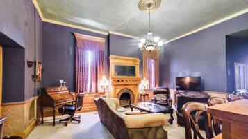 Apartment (1 Bedroom) | Interior