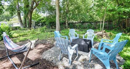 1 Mi to Beach: Home w/ Patio & Grill in Hampton!