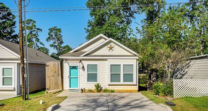 Pet-friendly Home 2 Miles to Lake Conroe!