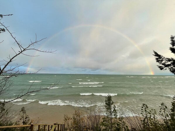 On the beach, sun-loungers - Charming 3 bed/bath home direct lake MI access and 10 min to Torch Lake (Ellsworth)
