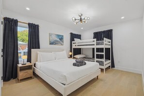 3 habitaciones, escritorio, wifi y ropa de cama 