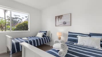 4 bedrooms, iron/ironing board, travel cot, free WiFi