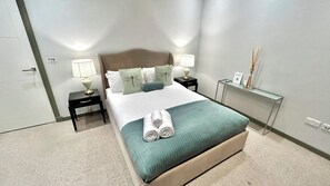 3 makuuhuonetta, silitysrauta/-lauta, vauvan matkasänky, ilmainen Wi-Fi