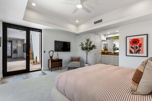 4 habitaciones y escritorio 