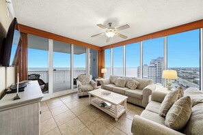 Unclassified image, 3 of 44, button