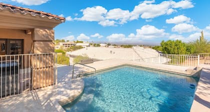 Desert Luxury Retreat| Pool + Hot Tub | Dark Sky