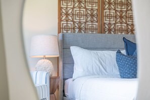 2 bedrooms, iron/ironing board, travel crib, WiFi - Pool, Courts & Beach Gear — Perfect for Families (St. Augustine)