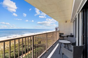 Property grounds - Oceanfront Condo with Indoor Pool/Hot tub Access (Carolina Beach)
