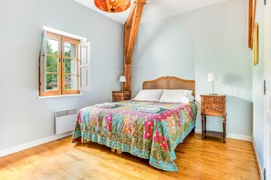 4 Schlafzimmer, Bügeleisen/Bügelbrett, WLAN, Bettwäsche