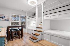 7 Schlafzimmer, Bügeleisen/Bügelbrett, kostenloses WLAN, Bettwäsche
