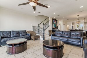 Interior - Amazing 3 Bed, 3.5 Bath, Gulf Front townhome at White Sands #425! (Pensacola Beach)
