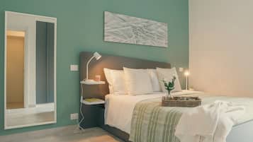 1 bedroom, premium bedding, down duvets, iron/ironing board