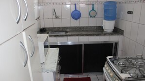 Family House, Lanai | Private kitchen - Pousada Kamorim (Arraial do Cabo)