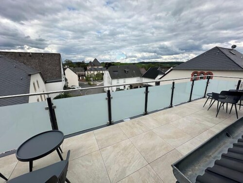 Neue Fewo mit Schlossblick - Moselurlaub