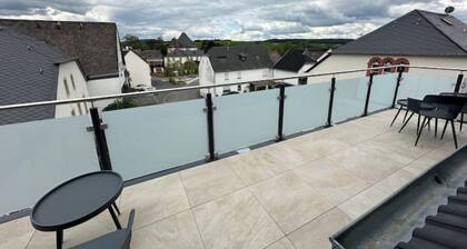 Neue Fewo mit Schlossblick - Moselurlaub