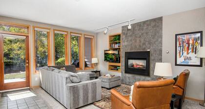 Mtn Views and a Short Walk to Gondola, SV13E