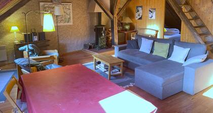 Appartement dans une maison de pays.