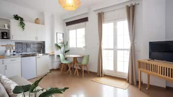 Premium Studio Suite | Individually decorated, individually furnished, blackout drapes
