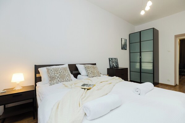 1 ห้องนอน, ผ้าม่านกันแสง, เตารีด/โต๊ะรีดผ้า, Wi-Fi ฟรี