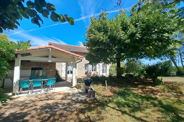 Gîtes de Beaujardin - Gîte Les Glycines