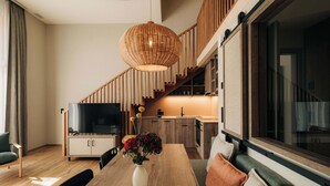 Apartment Steghorn, balcony, mountain view | 私人廚房