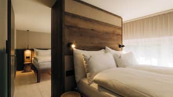 Apartment Elsighorn, balcony, mountain view | 2 bedrooms, hypo-allergenic bedding, in-room safe, blackout drapes