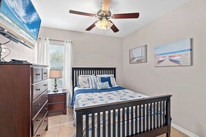 コンドミニアム バルコニー | 2 室のベッドルーム、WiFi (無料)