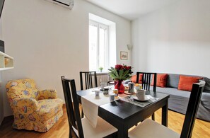 Dining - Bright House in Rome in the heart of Testaccio CIN IT058091C2ON2DM5M2 (Roma)