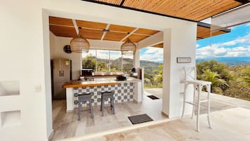 1 bedroom, in-room safe, laptop workspace, free WiFi
