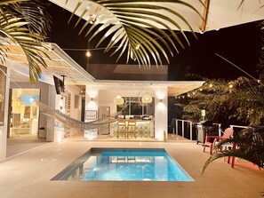 1 kamar tidur, brankas, ruang kerja ramah laptop, dan Wi-Fi gratis