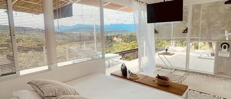 1 bedroom, in-room safe, laptop workspace, free WiFi