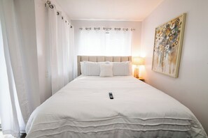 1 habitación, escritorio, wifi gratis y ropa de cama 