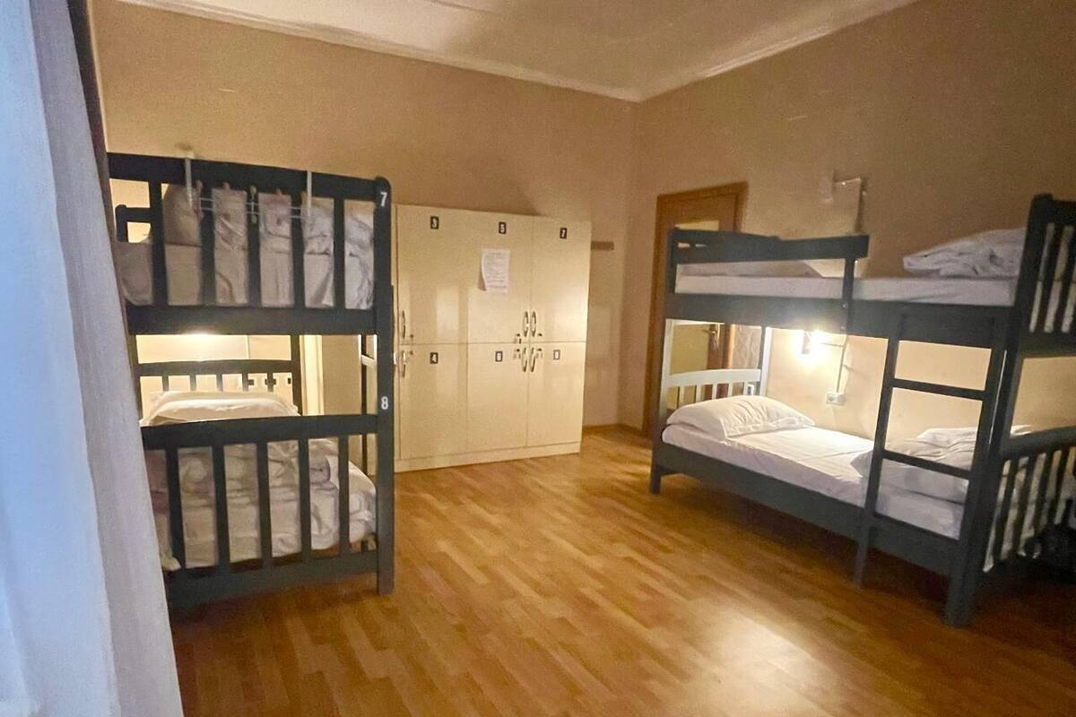 Traditional Shared Dormitory, Mixed Dorm | Laptop workspace, WiFi (free), individually decorated
