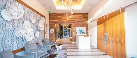 Sittområde i lobbyn