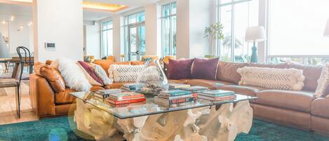 Sala de estar en el lobby