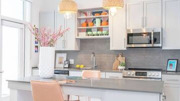 Apartment, 1 Bedroom, Non Smoking | Private kitchen