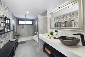 Hair dryer, towels