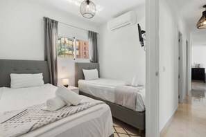 3 Schlafzimmer, Bügeleisen/Bügelbrett, Reisekinderbett, kostenloses WLAN