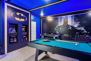 Games room - 2912 Storey Lake 9BDRS 24guests pool/spa lake view (Kissimmee)