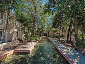 Property grounds - Great Cottage at Hidden Dunes with Free Seasonal Beach Chair Setup! (Miramar Beach)