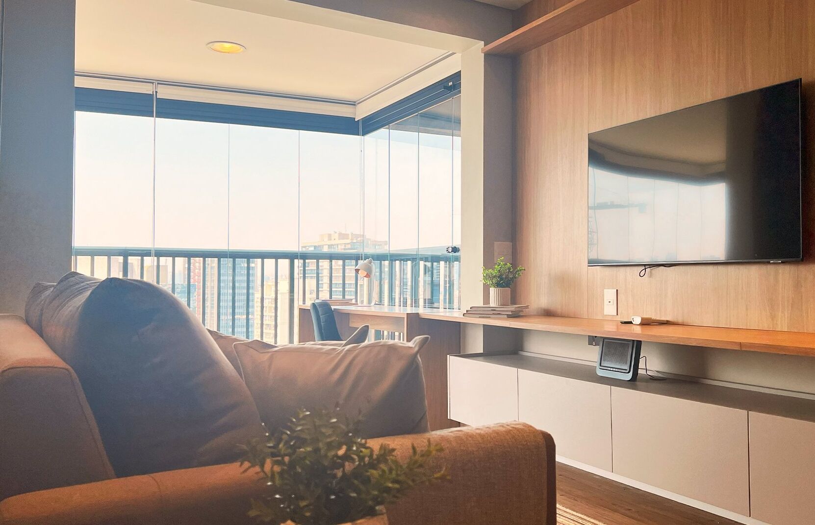 Apartment | Living area | Smart TV