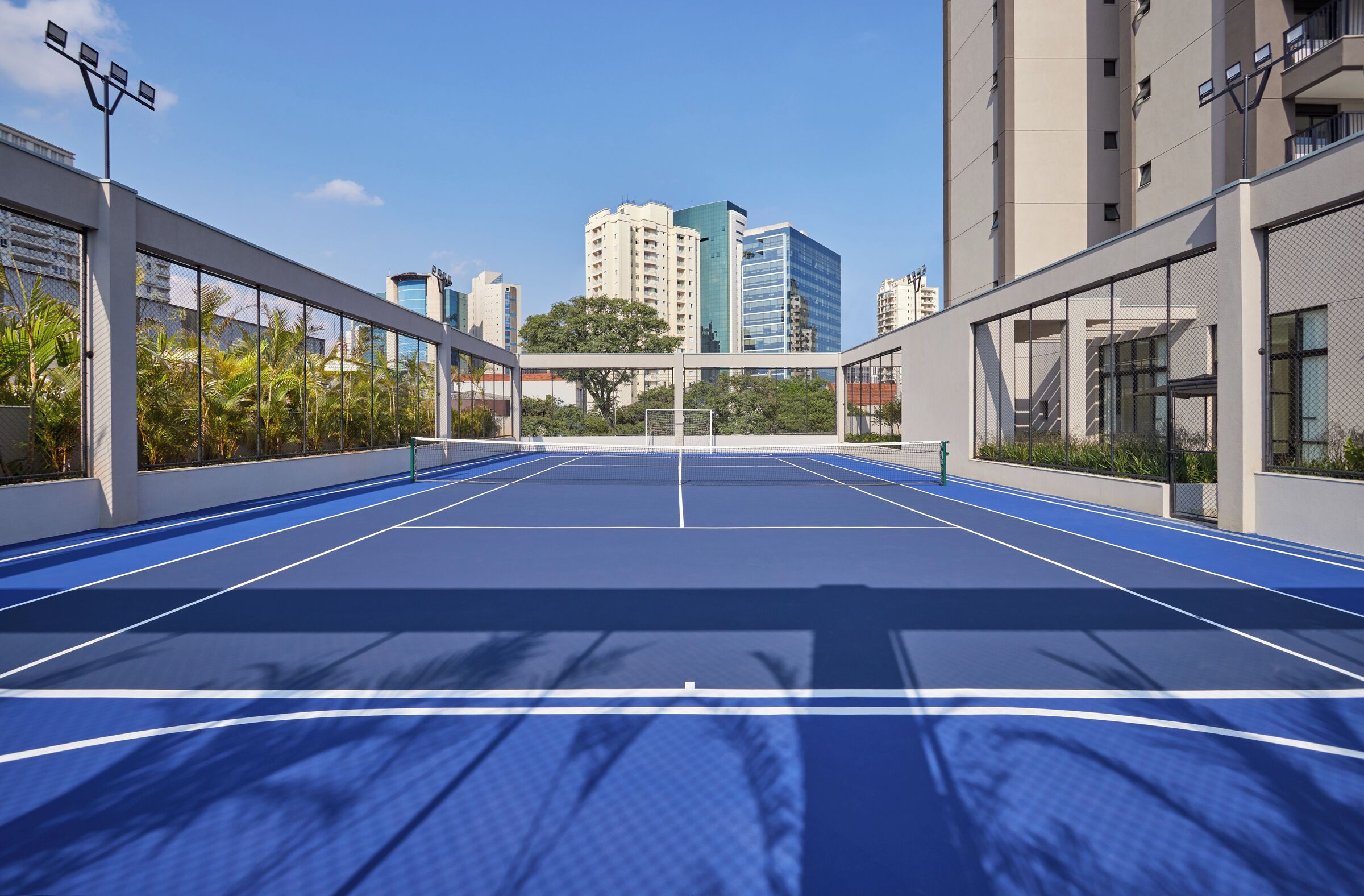 Tenniskenttä