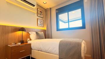 Apartamento | Roupas de cama premium, cortinas blackout, quartos à prova de som