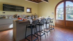 Dining - Timeless Tuscan Holiday Stay (Arezzo)