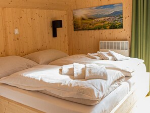 Chalet - Chalet With Whirlpool tub (Sankt Georgen am Kreischberg)