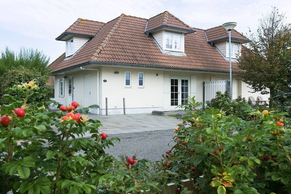 Villa In Domburg Near North Sea Beach - Domburg