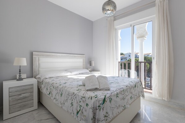 Apartment | Exterior - El Zoco De Inaki - Apartment In Mijas. Free Wifi (Mijas)