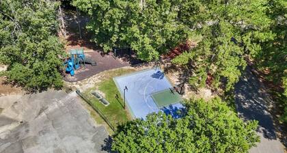 Pet Friendly | Secluded | Quiet | Convenient