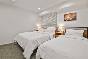 Condo | 2 bedrooms, free WiFi, bed sheets - New Claim by Park City Vacations (Park City)